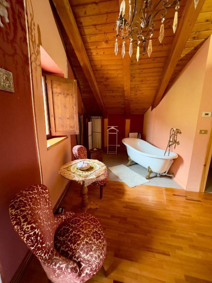 Quart De Lune - Boutique B&B Aosta Eksteriør bilde